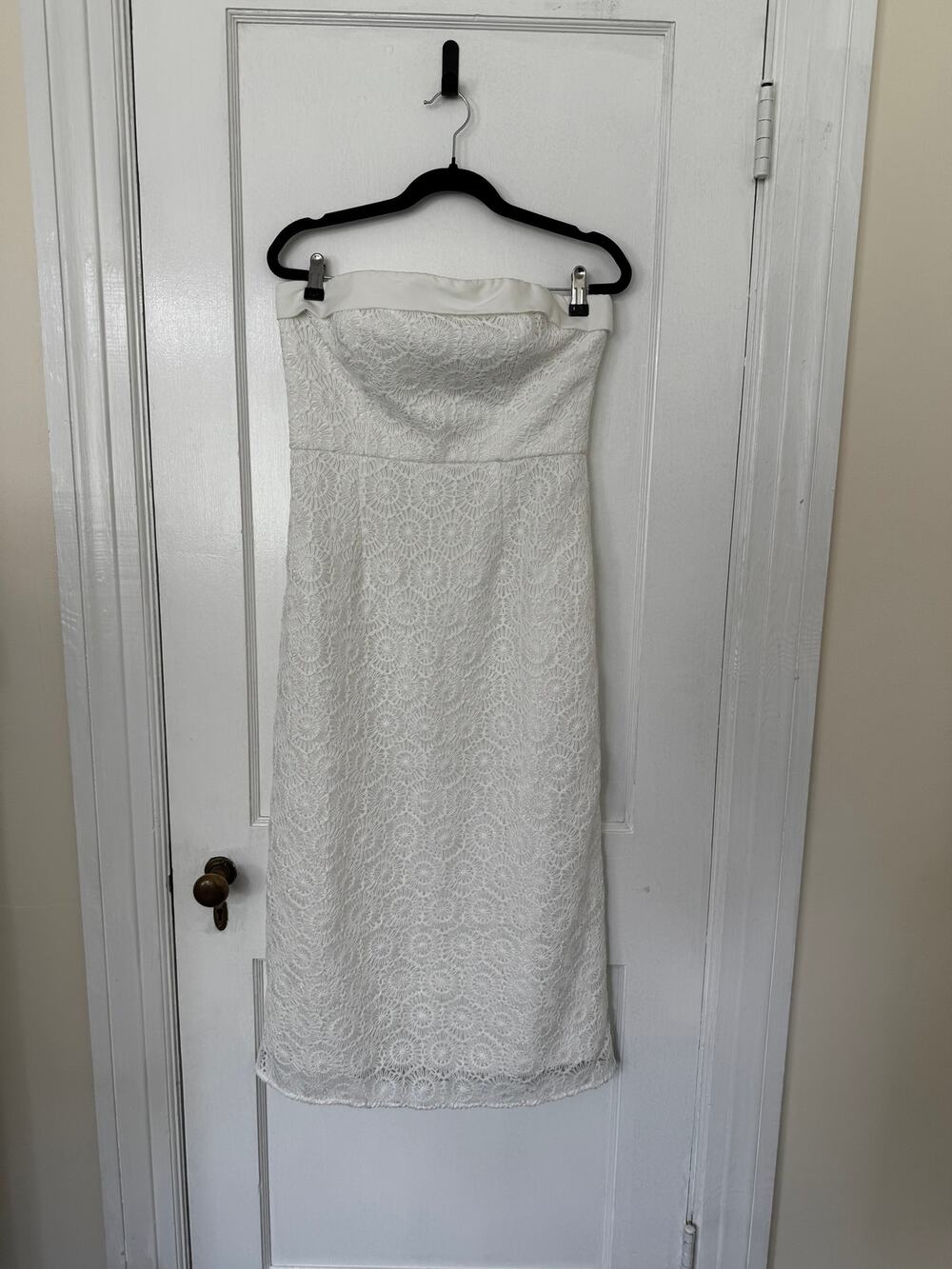 NWOT Lulu's Chic Intent White Crochet Textured Strapless Midi Dress